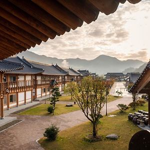 Jeonju Wangyijimil Hanok Hotel Exterior photo