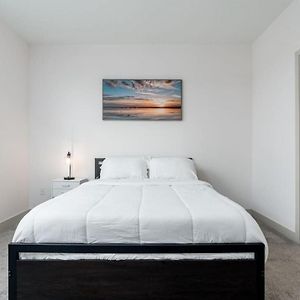 Ferienwohnung Affordable Private Bed Whitetown - Shared Whitestown Exterior photo