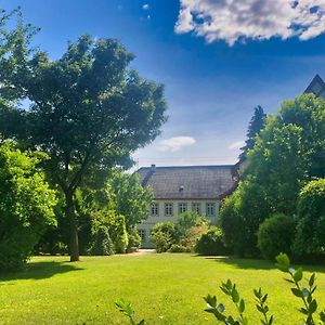 Hotel Schloss Sennfeld Adelsheim Exterior photo