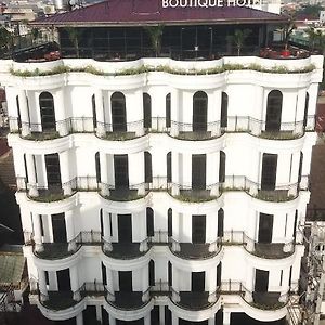 Hotel Kesuma Front One Boutique Palembang Exterior photo