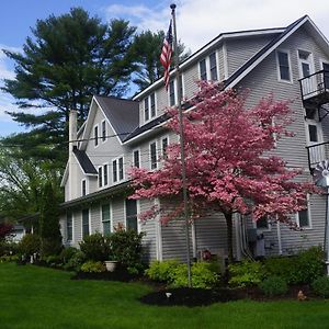 The Frogtown Inn Canadensis Exterior photo