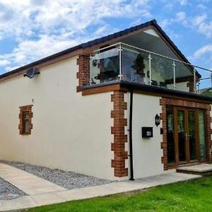 Forest Retreat Lodge High Bickington Exterior photo