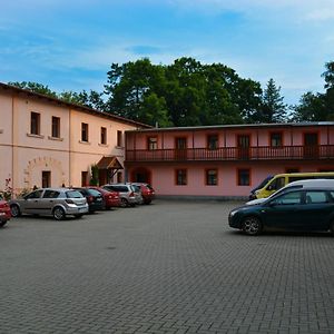 Hotel Penzion U Parku Rumburk Exterior photo