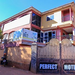 Perfect Motel Kampala Exterior photo