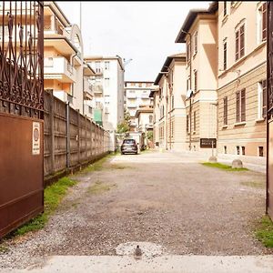 Ferienwohnung Monolocale Open Space Legnano Exterior photo