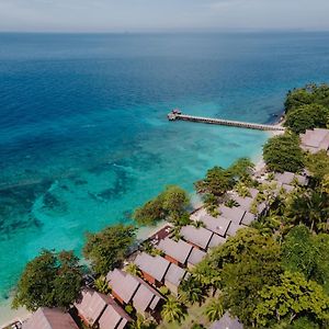 Tunamaya Beach&Spa Resort Kampong Mukut Exterior photo