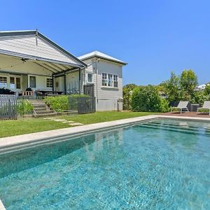 Villa Large Family House Including Self Contained Studio For Aupair Or Extended Family Bangalow Exterior photo