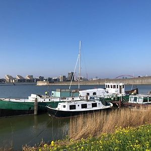 Floating B&B Amsterdam Exterior photo