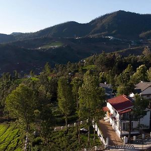 Stayvista At Villa Misty Oaks With Breakfast Udagamandalam Exterior photo