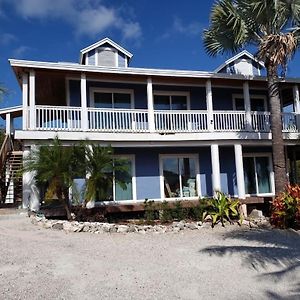Beautiful Island Villa - Beach Access On Private 2 Acres Moss Town Exterior photo