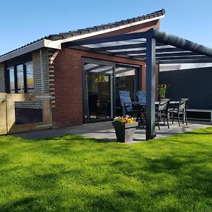 Villa Luxe Vakantiebungalow Met Omheinde Tuin Voor Hond En Kinderen Dirkshorn Exterior photo