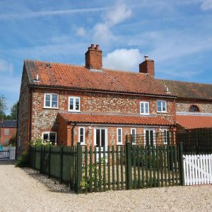 Villa 17 The Green East Rudham Exterior photo