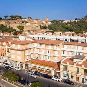 Aparthotel Cav Approdo Castiglione della Pescaia Exterior photo