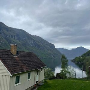 Villa Aurland Feriehus Exterior photo