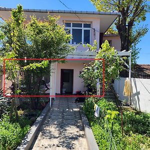 Two Bedroom Flat In The Garden At The Bosphorus Istanbul Exterior photo