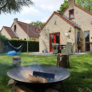 Villa 7 Person House With Swing, Firepit, Hammock, Garden, Swimming Lake, Child Friendly, In- And Outside Playground, And Great Coffee Ewijk Exterior photo