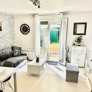 Ferienwohnung Charming Cosy Apart With Garden Free Parking Claye-Souilly Exterior photo
