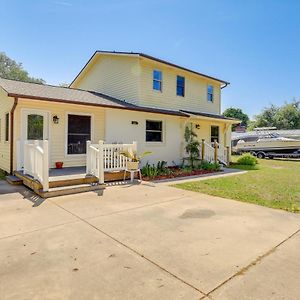 Well-Equipped Morehead City Home About 5 Mi To Beach! Exterior photo