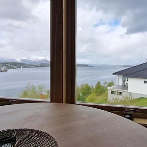 Central Apartment With A View! Harstad Exterior photo