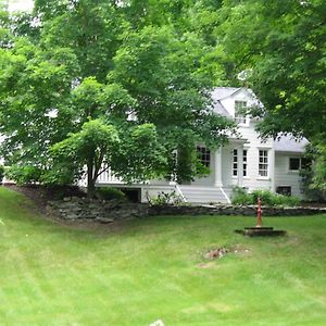 Bed and Breakfast Private Setting On Country Farm Near Rhinebeck Clinton Corners Exterior photo