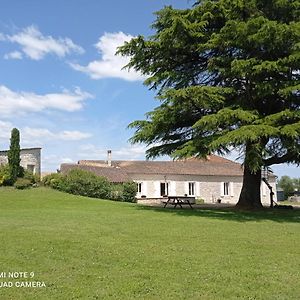 Villa Lescarot Saint-Jean-de-Duras Exterior photo