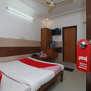 OYO 22396 Hotel Ashoka International Kanpur Exterior photo