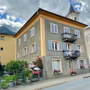 Bed and Breakfast Chasa Sassalbo Poschiavo Exterior photo