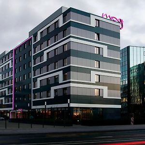 Hotel Moxy Frankfurt Eschborn Exterior photo