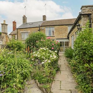 Villa 2 Church Street Chipping Norton Exterior photo