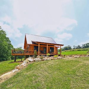 Villa Modern Willis Cabin Retreat 24-Acre Working Farm! Exterior photo