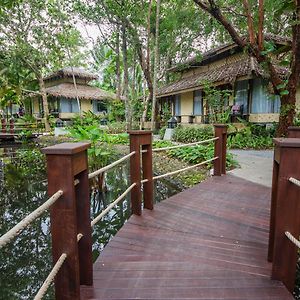 Centara Koh Chang Tropicana Resort Exterior photo