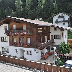 Hotel Gasthof Perfler Außervillgraten Exterior photo