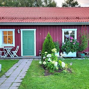 Ferienwohnung Cabin Located In A Traditionally Swedish Setting! Umeå Exterior photo