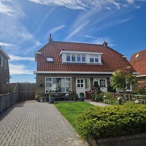 Villa Sfeervol Huis Nabij Het Centrum Van Harlingen Exterior photo