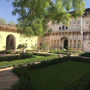 Hotel Deeppura Garh Sikar Exterior photo