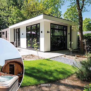 Villa Nice Chalet With A Sauna And Spa, In A Holiday Park Located Near The Veluwe Beekbergen Exterior photo