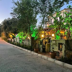 Hotel Palmiye Evi Foça Exterior photo