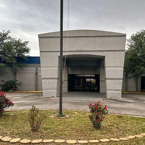 Rodeway Inn Abilene Exterior photo