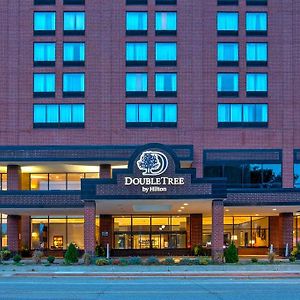Hotel Doubletree By Hilton Lansing Exterior photo