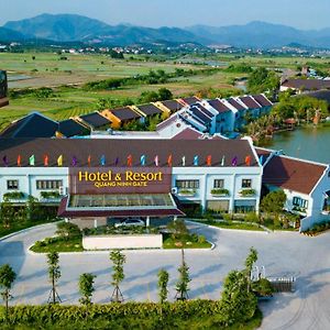 Quang Ninh Gate Hotel & Resort Bình Ðông Exterior photo