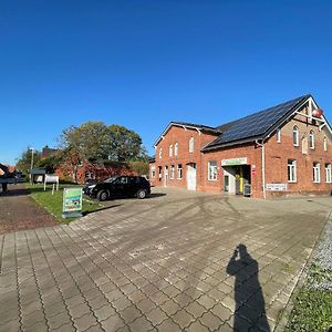 Ferienwohnung Gaestehaus Landleben Am Deich Balje Exterior photo