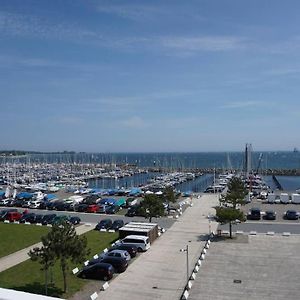 Ferienwohnung Panoramablick Und Den Strand Direkt Vor Der Tuer Kiel Exterior photo