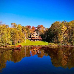 Villa Elk House Hideaway With Hot Tub Sauna & Lakefront Bergland Exterior photo