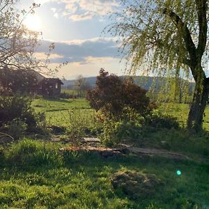 Bed and Breakfast Chambre D'Hotes Dans Les Champs Jeux-Les-Bard Exterior photo