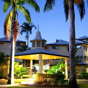 Hotel Club Wyndham Cairns Exterior photo