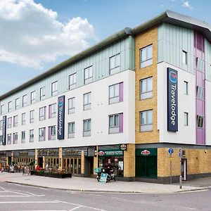 Travelodge Farnborough Central Exterior photo