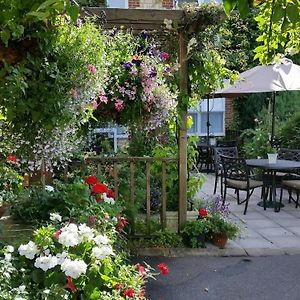 Bolingbroke Arms & Hotel Swindon Exterior photo