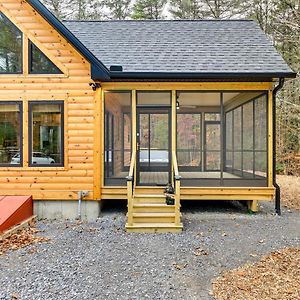 Villa Modern Cabin With Hot Tub And Sacandaga Lake Access! Broadalbin Exterior photo