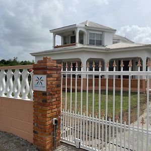 Villa Unwind At Idyllic Escape! Dickenson Bay Exterior photo