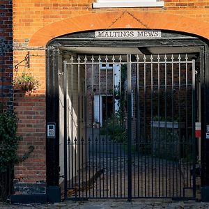 Ferienwohnung Pass The Keys Converted Hop House Apt - Old Amersham - Chilterns Exterior photo